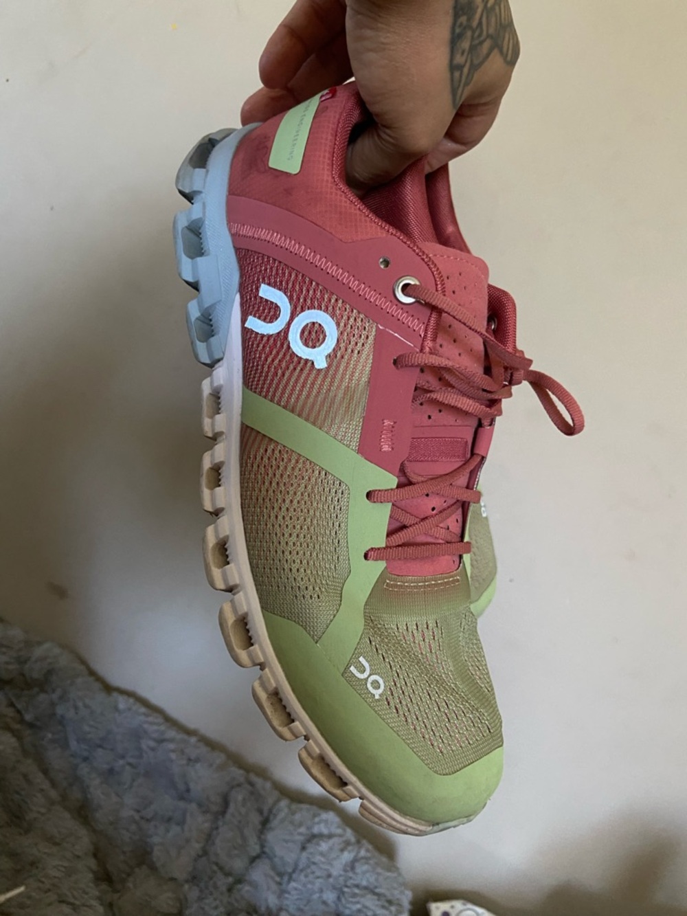 Women's On Cloud Cloudflow 2.0
Running Shoes in Guava Dust
Rose Green - Picture 2 of 7
